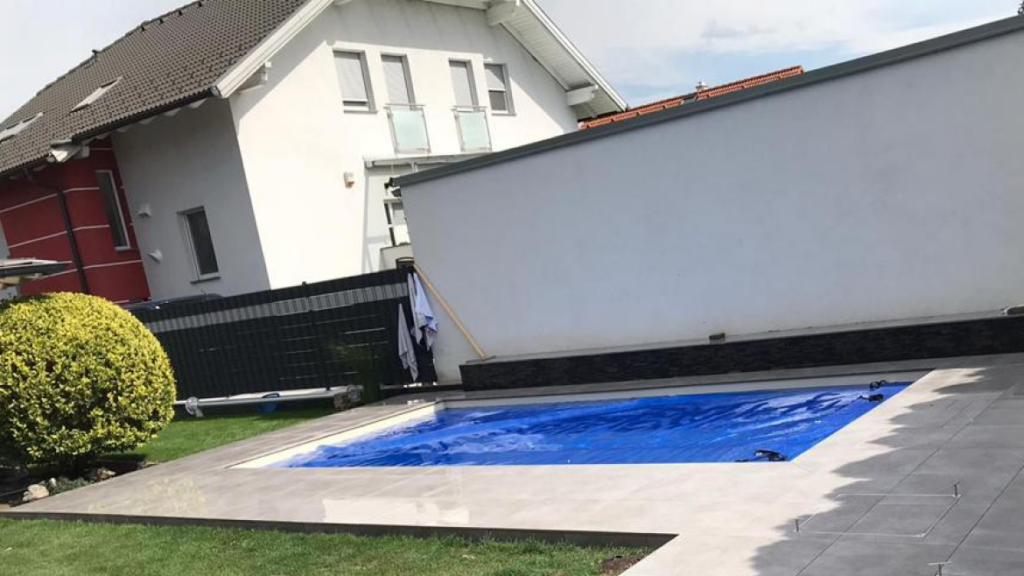 Gallery_Pool_2